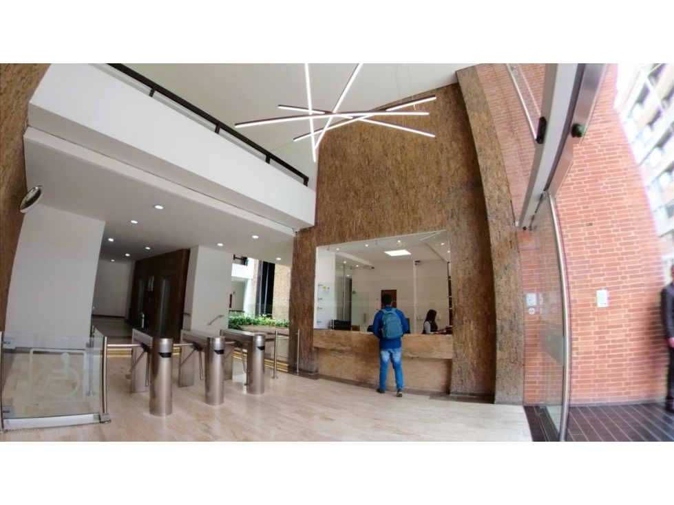 Comercial en  Chico(Bogota) RAH CO: 24-81