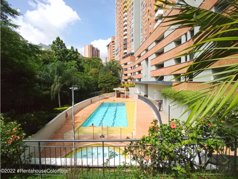 Apartamento en  Medellin RAH CO: 24-617