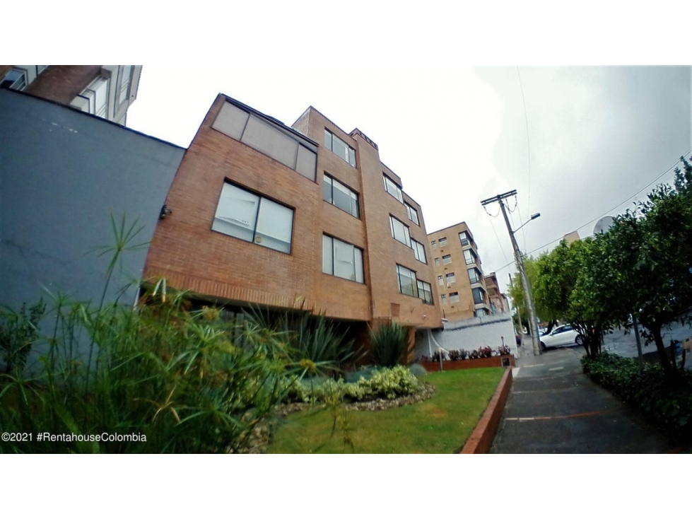 Apartamento en  San Patricio(Bogota) RAH CO: 24-33