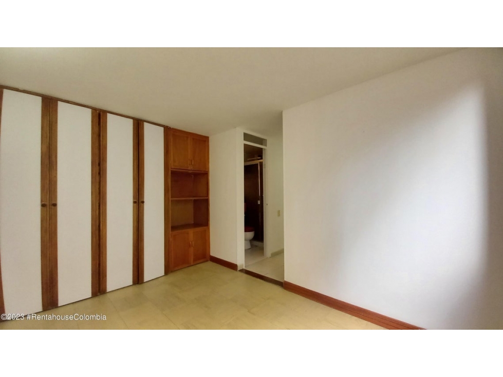 Apartamento en  Victoria Norte RAH CO: 24-476