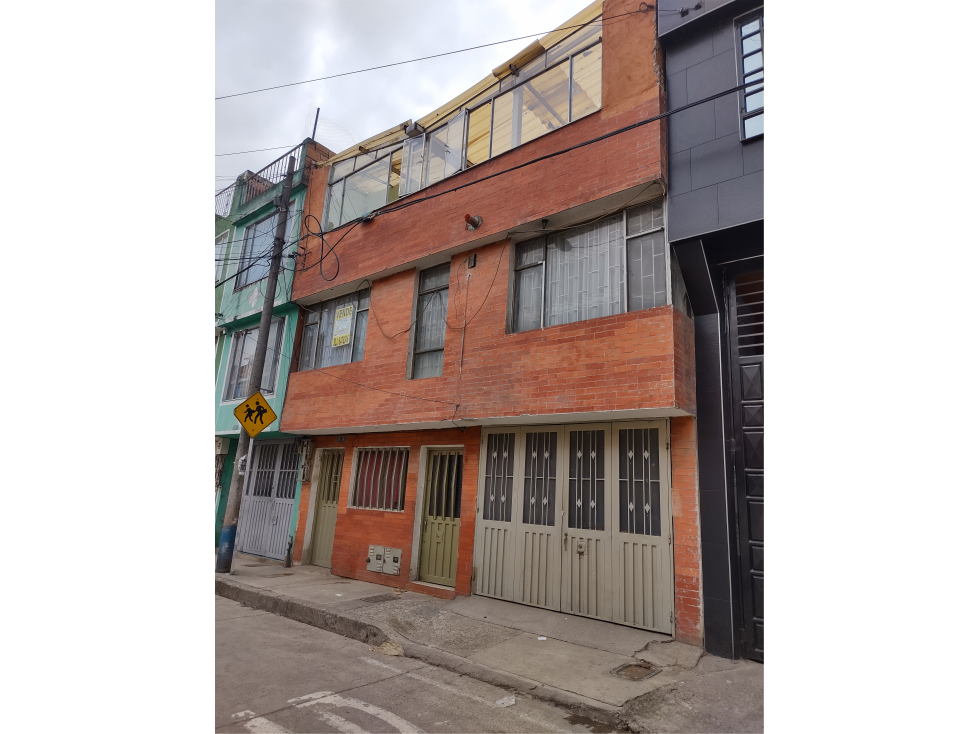 VENTA CASA RENTABLE ENGATIVA (MG)