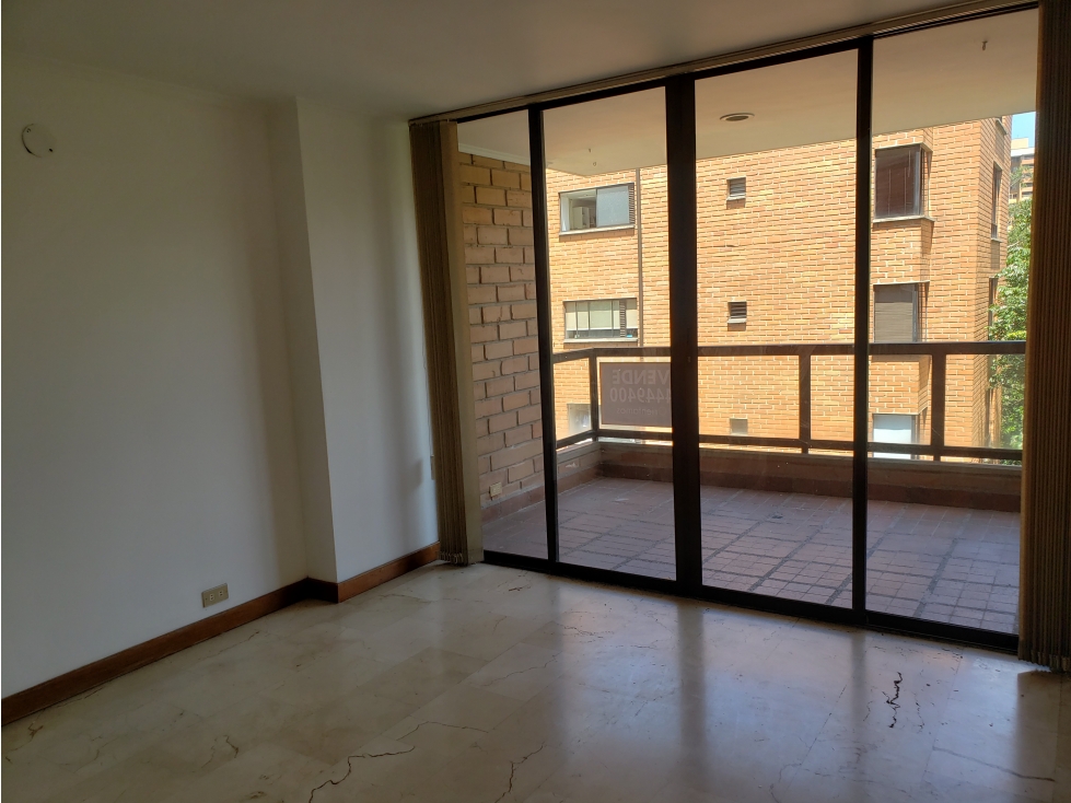 Apartamento en El Poblado, Sector La Frontera. Medellín