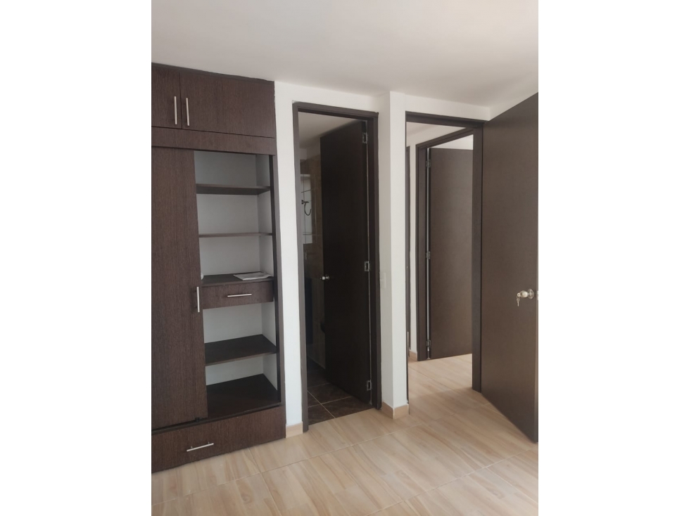 HERMOSO APARTAMENTO SECTOR MAYORCA , UNIDAD COMPLETA