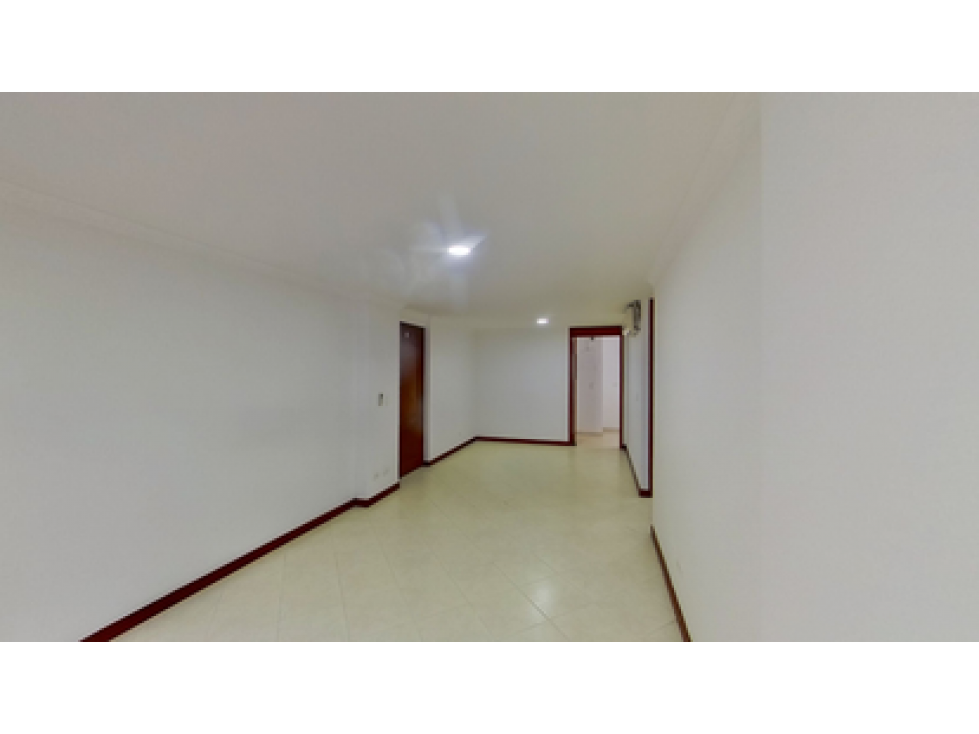 VENDO APARTAMENTO PISO 2 UBICADO LOS BALSOS #2 POBLADO