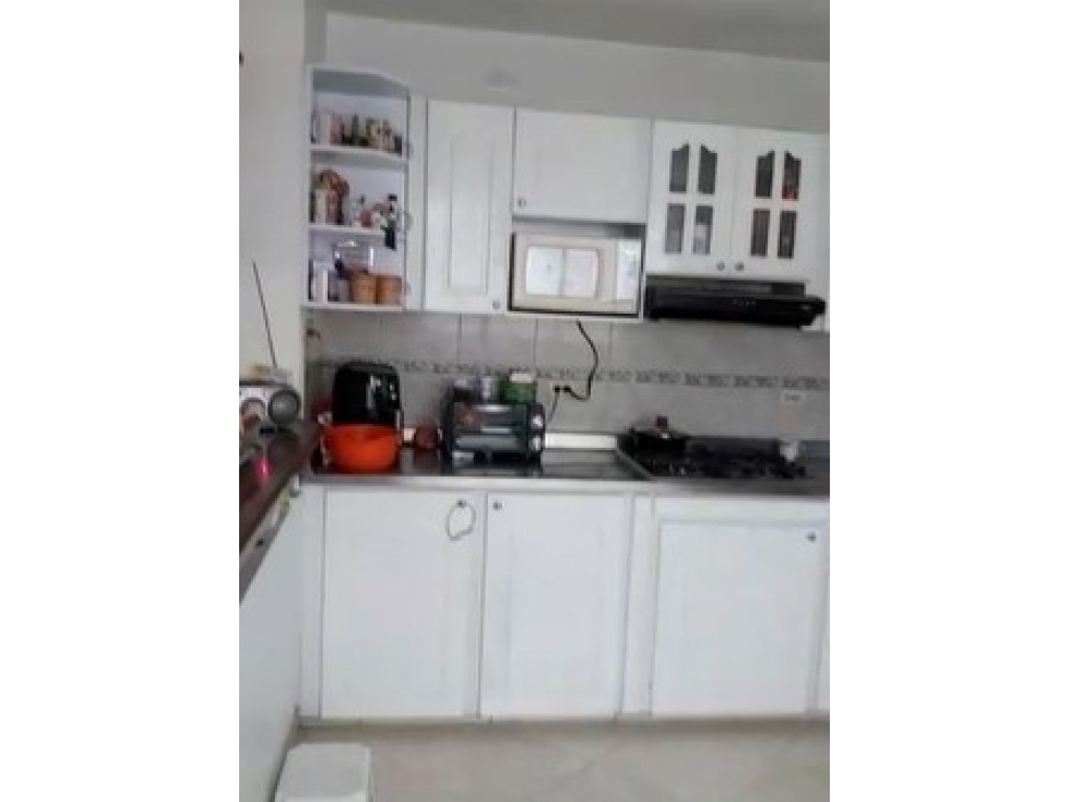 Oferta: Casa y apartaestudio: total: 137 m2, Los Naranjos, Envigado