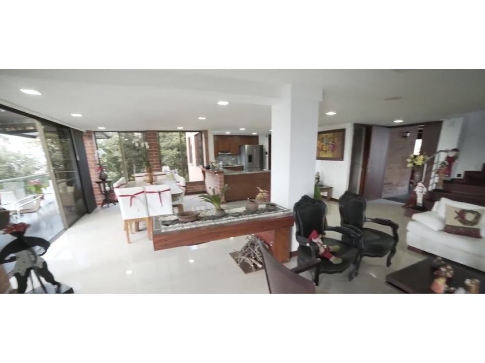 LUXURY CASA LOMA DEL CHOCHO ENVIGADO