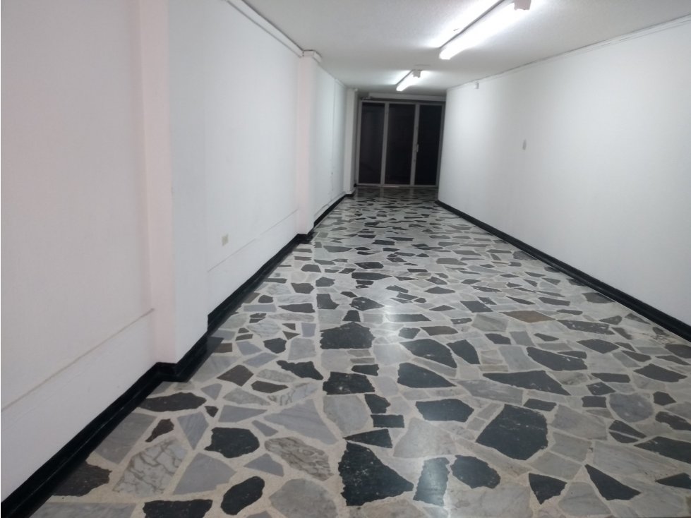 ARRIENDO OFICINA  EN CHAPINERO BOGOTA