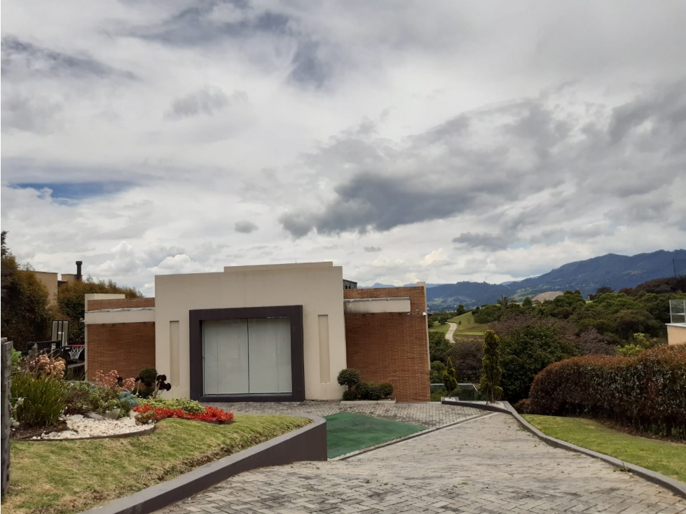 ARRIENDO CASA CAMPESTRE 500 M2 APOSENTOS SOPO