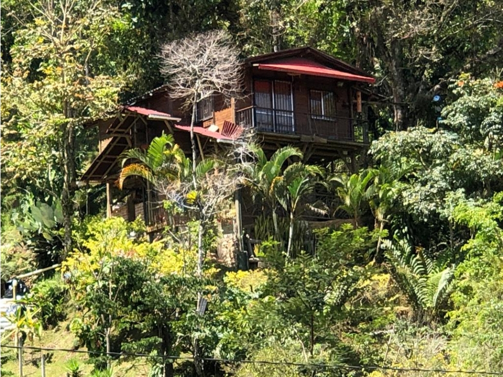 LINDA FINCA DE DESCANSO EN VENTA COCORNA ANTIOQUIA