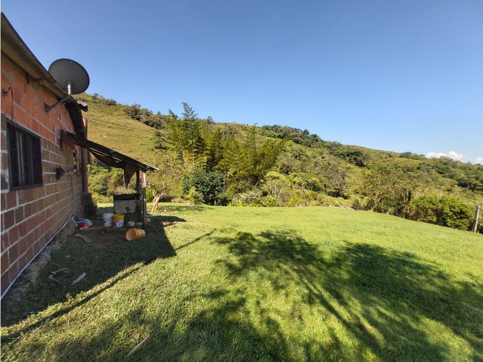 SE VENDE FINCA GANADERA EN GUADALUPE SANTANDER