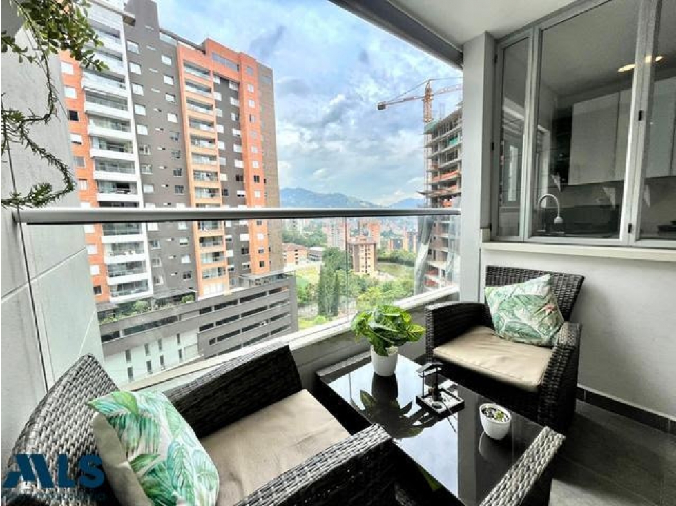 APARTAMENTO EN VENTA EN ENVIGADO LOMA LOS MESA