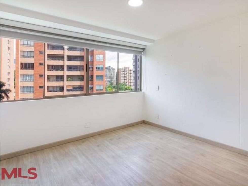 APARTAMENTO EN VENTA EN EL POBLADO LA TOMATERA