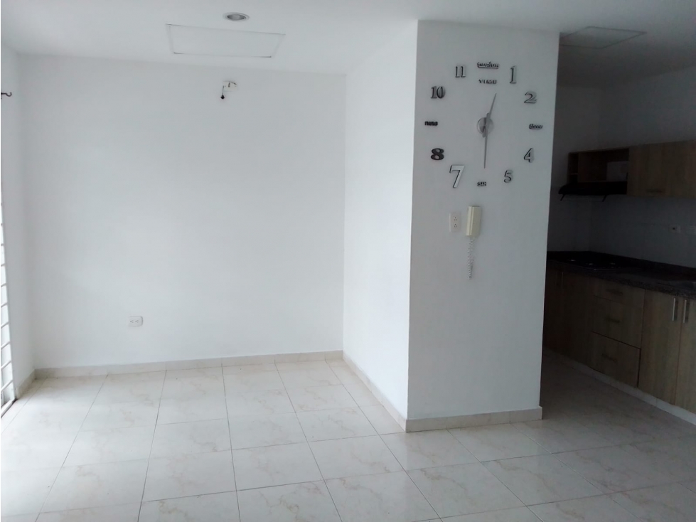 SE ARRIENDA APARTAMENTO EN EDIFICIO ANGEL DE DIOS