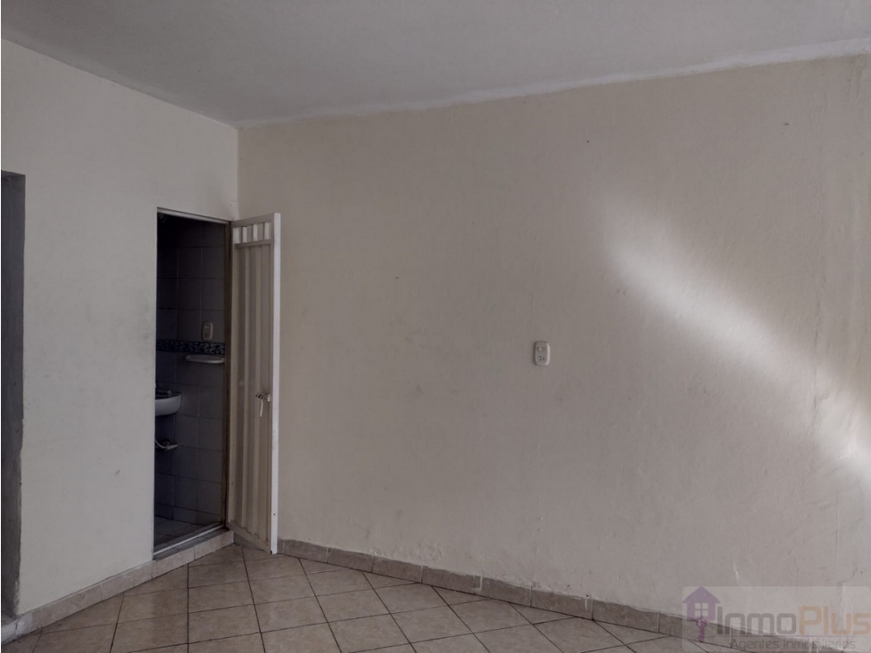 ARRIENDO LOCAL EN EL BARRIO SAN ALONSO