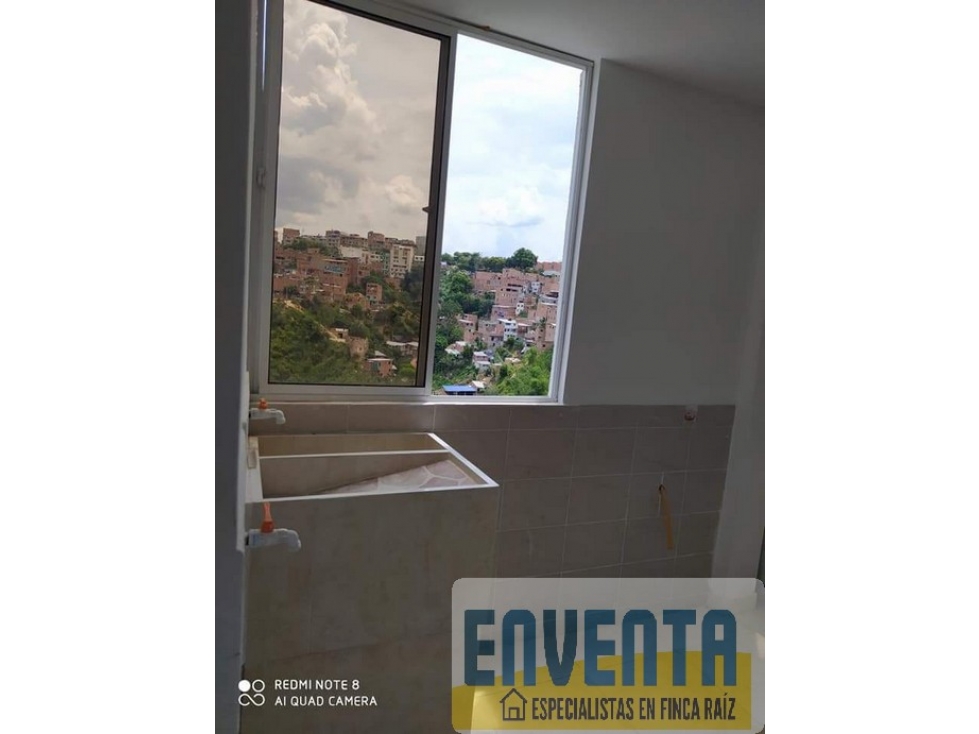 VENDO APARTAMENTO EN EL BARRIO LUZ DE SALVACIÓN BUCARAMANGA