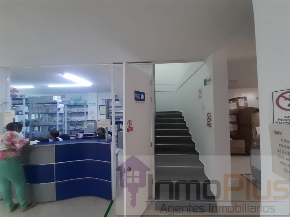 VENDO CASA COMERCIAL EN EL BARRIO SAN ALONSO