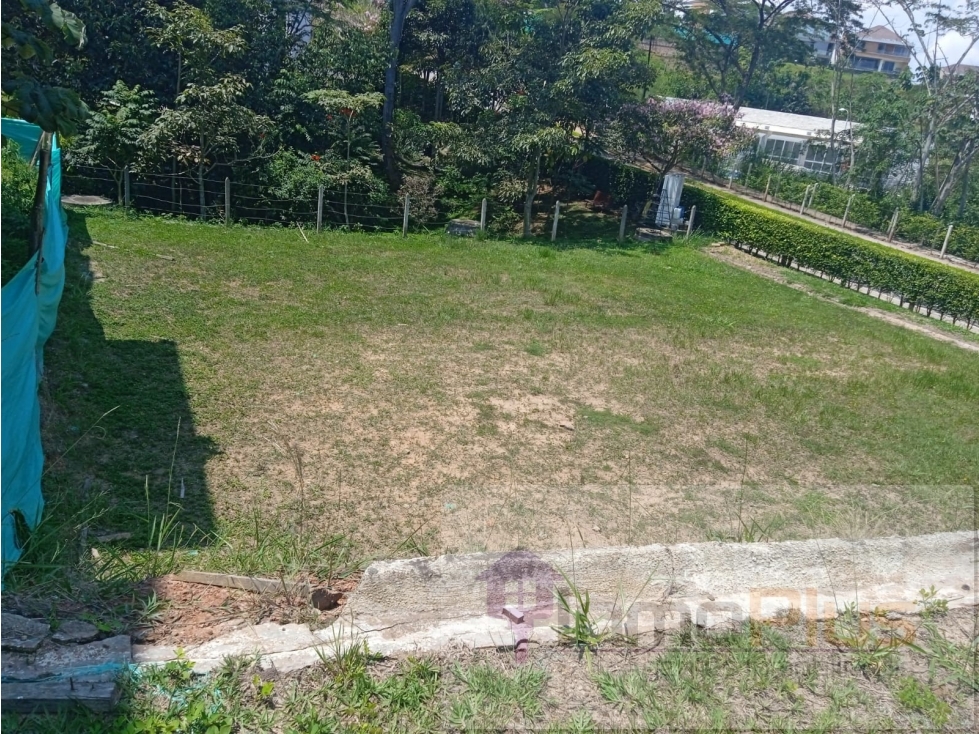 VENDO LOTE UBICADO EN VALLE DE ROCA EN RUITOQUE CONDOMINIO