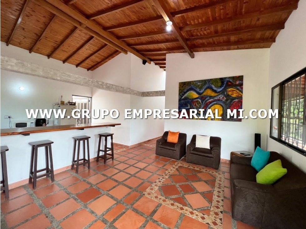 Casa Finca En Venta - Sector El Cabuyal, Copacabana Cod: 26735