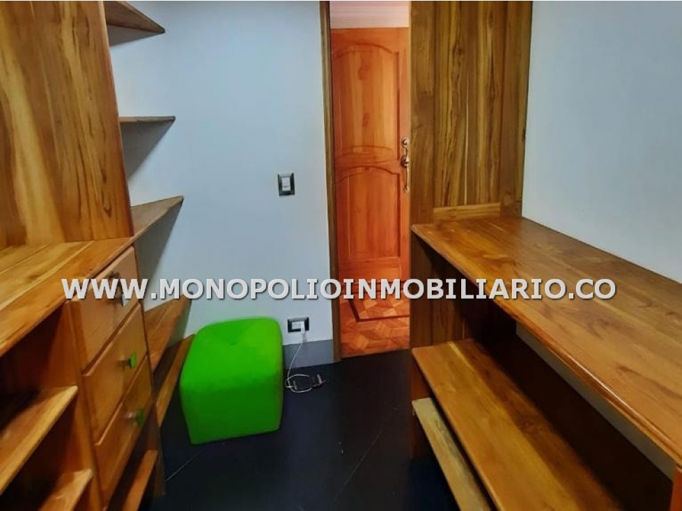 APARTAMENTO DUPLEX EN VENTA - SECTOR ALEJANDRIA, EL POBLADO COD: 22757