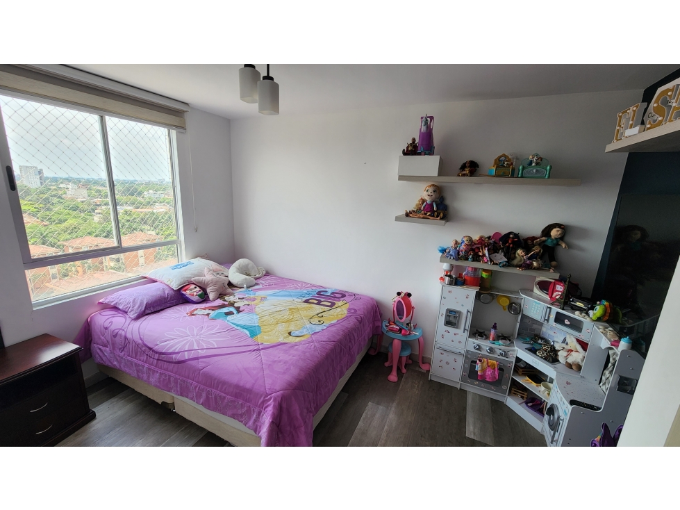 Vendo hermoso apartamento en la flora