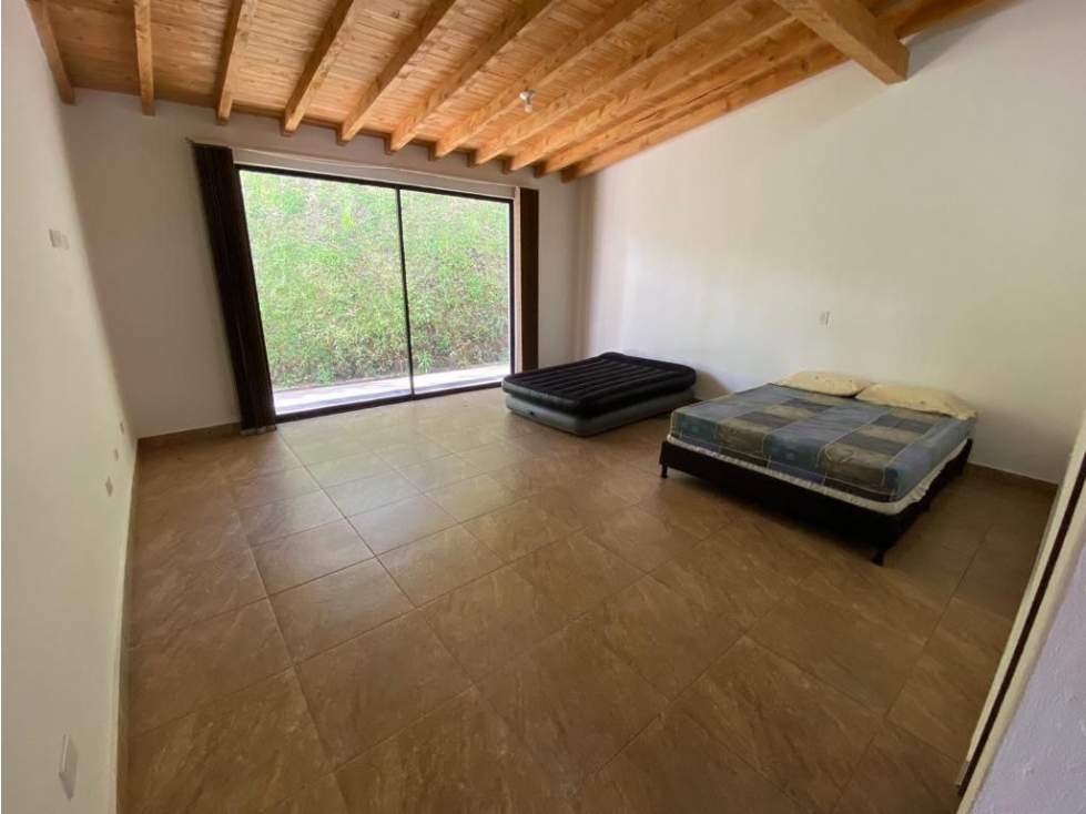 Arriendo casa finca en Marinilla Antioquia 4.043 m2