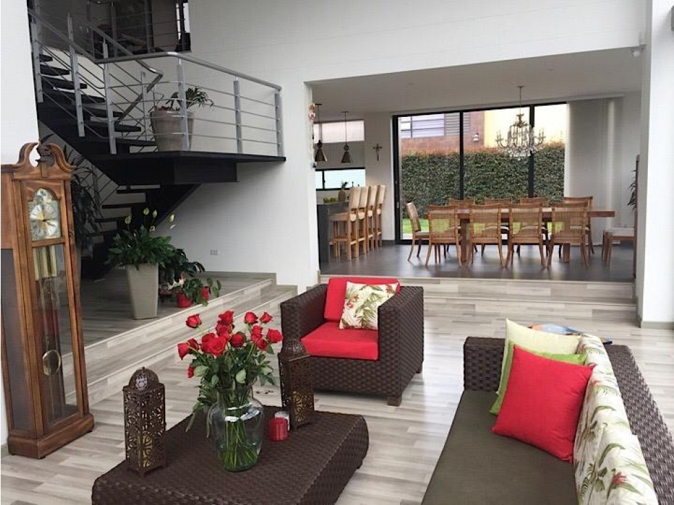 Vendo  hermosa casa moderna zona exclusiva  Cota Cundinamarca MB