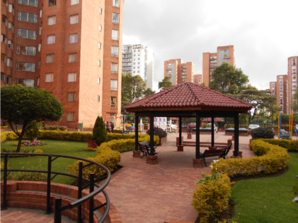 ARRIENDO APARTAMENTO CORAL 3 - 514