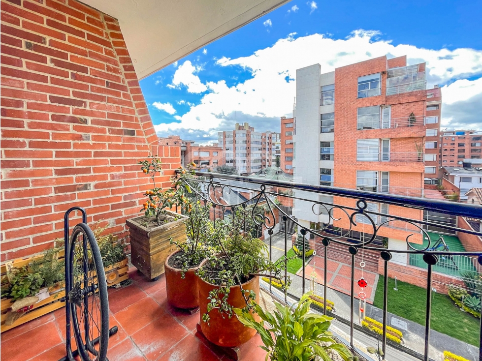 Apartamento Dúplex en venta en Santa Bibiana