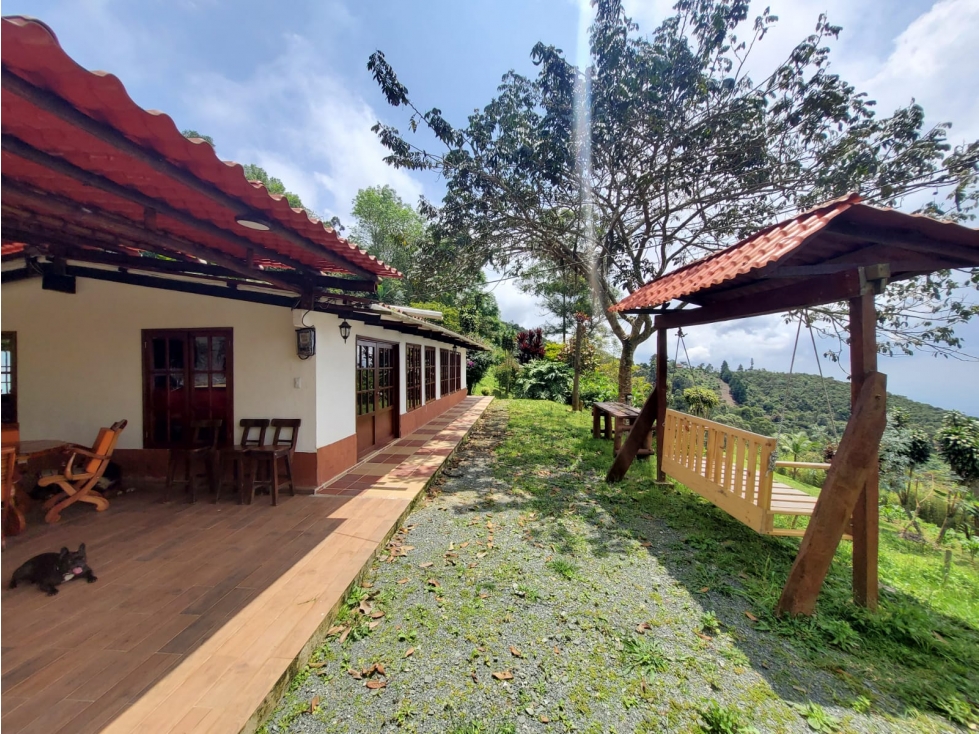 VENTA CASA CAMPESTRE  VIA  AGUACATAL