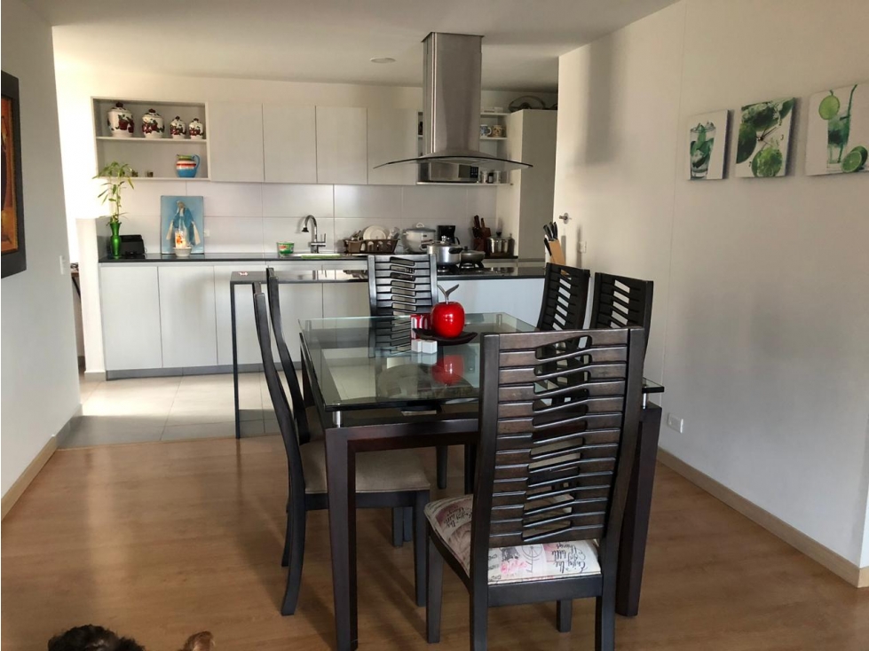 Apartamento en Venta Carlos E Restrepo, Medellín