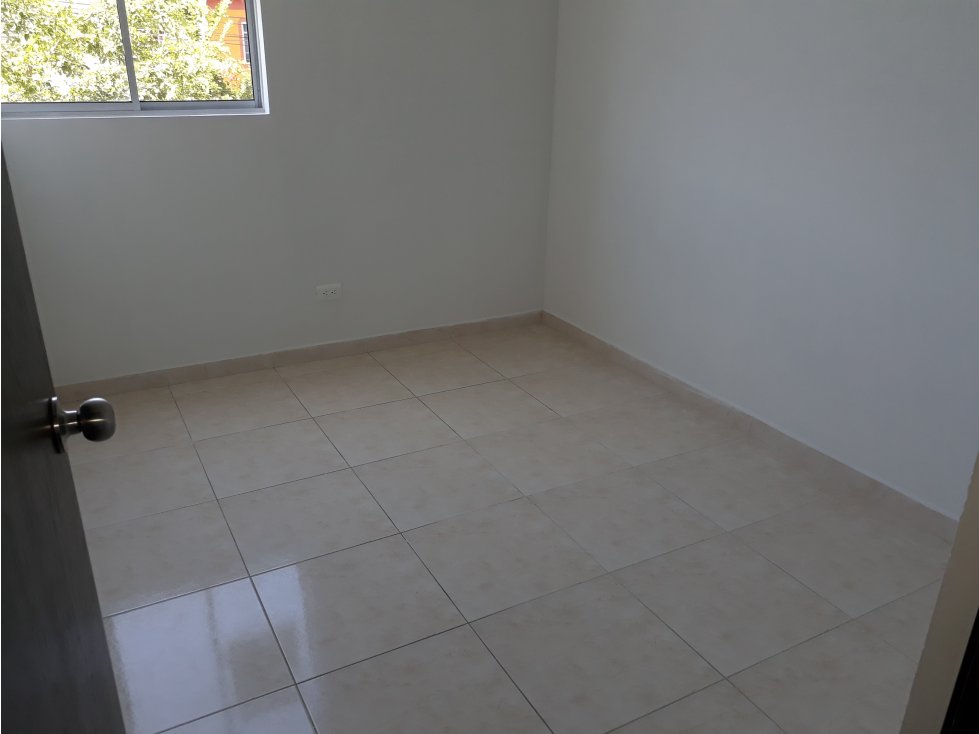 VENDO APARTAMENTO TORRE GIRONELA PISO 2 , GIRON