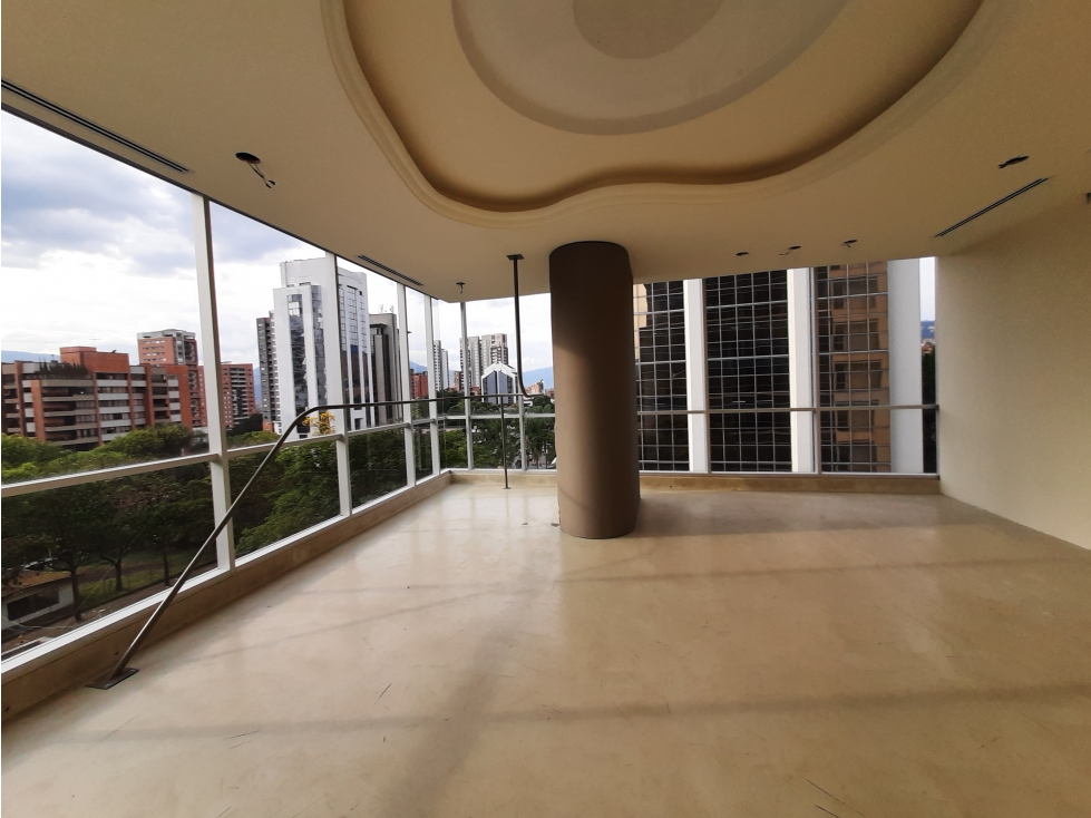 VENTA DE OFICINA  EDIFICIO CAMPESTRE 16-43 POBLADO