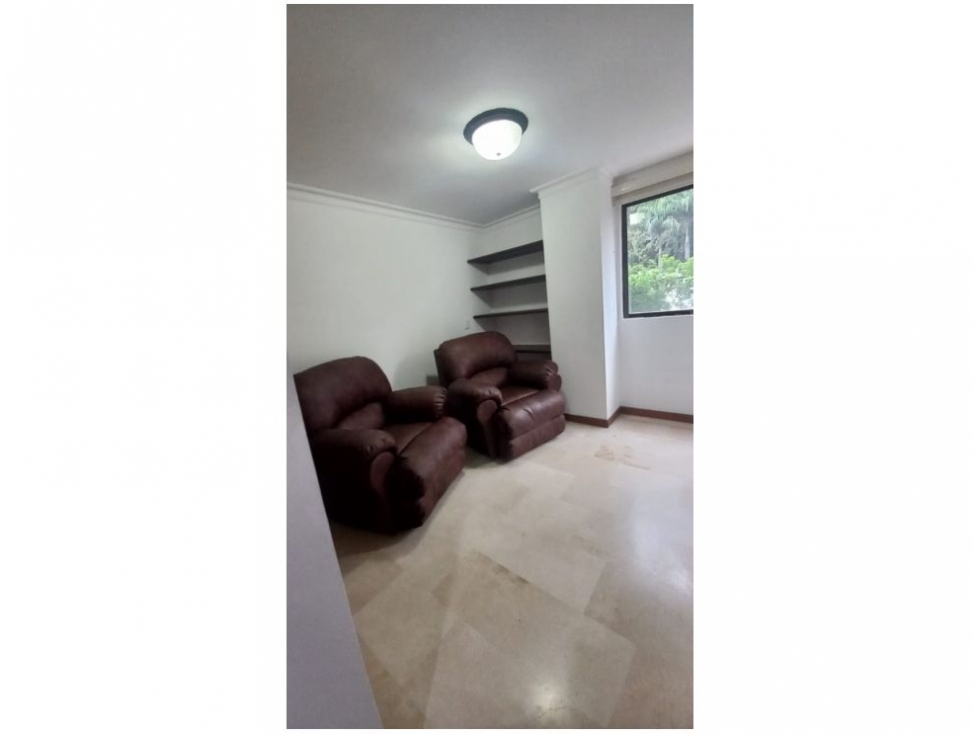 APARTAMENTO EN ARRIENDO EL TESORO