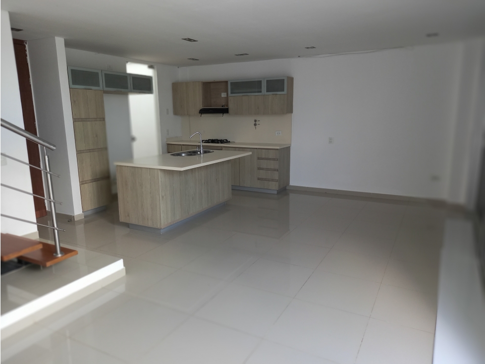 VENTA CASA DE 2 PISOS CONJUNTO CERRADO MONTEVERDE