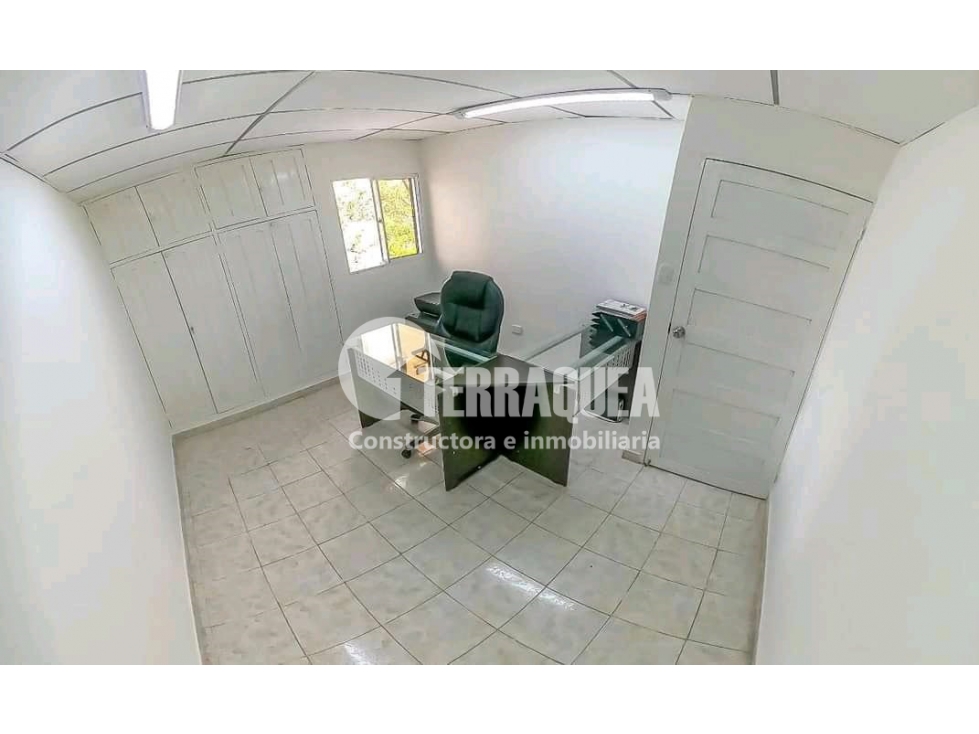 SE VENDE CASA DUPLEX EN LOS NOGALES