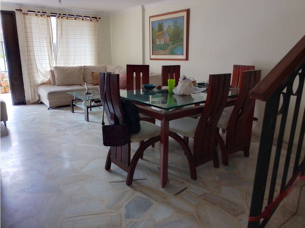 SE VENDE CASA EN CONDOMINIO EN EL REFUGIO LS 6811861