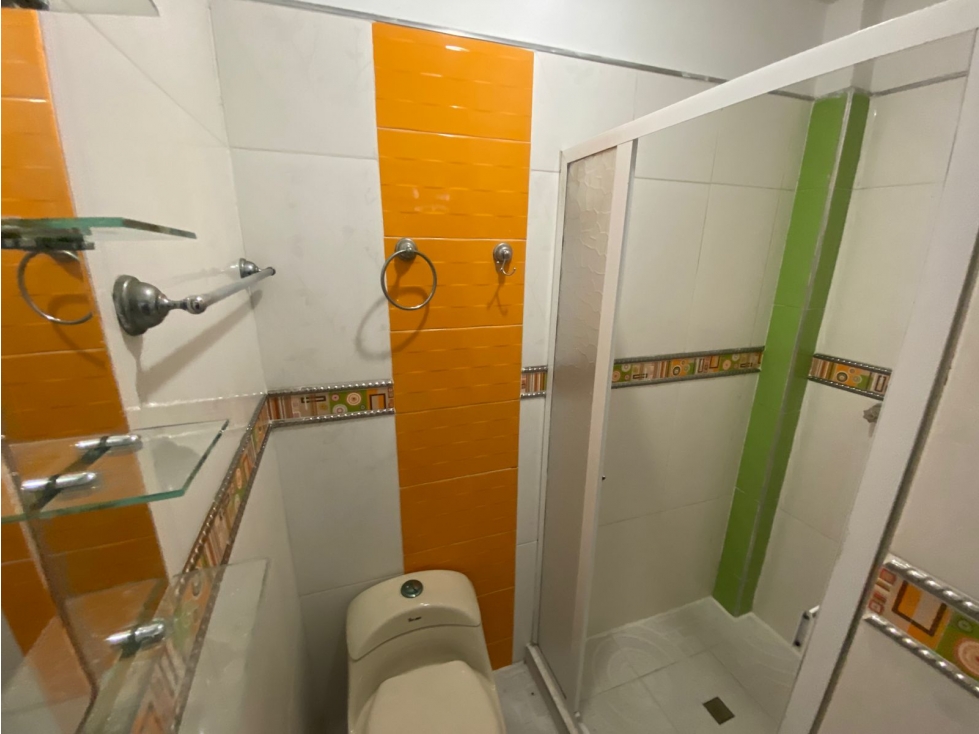 Alquiler Apartamento 4to Piso Barrio Ciudad 2000