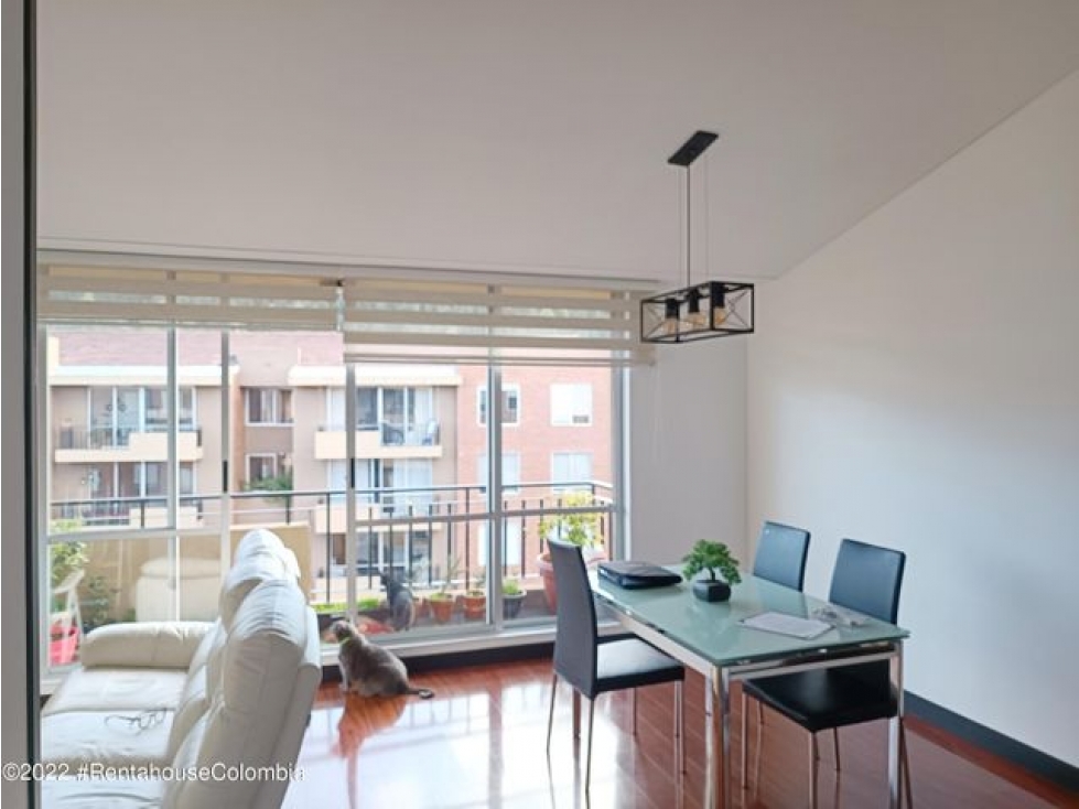 Apartamento en Venta en Madrid 23-142 C.O