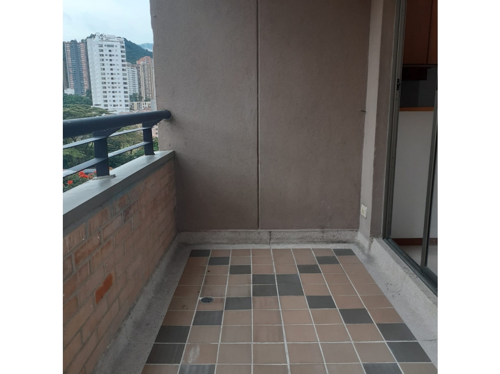 VENDO APARTAMENTO DUPLEX EN SABANETA AVES MARIA