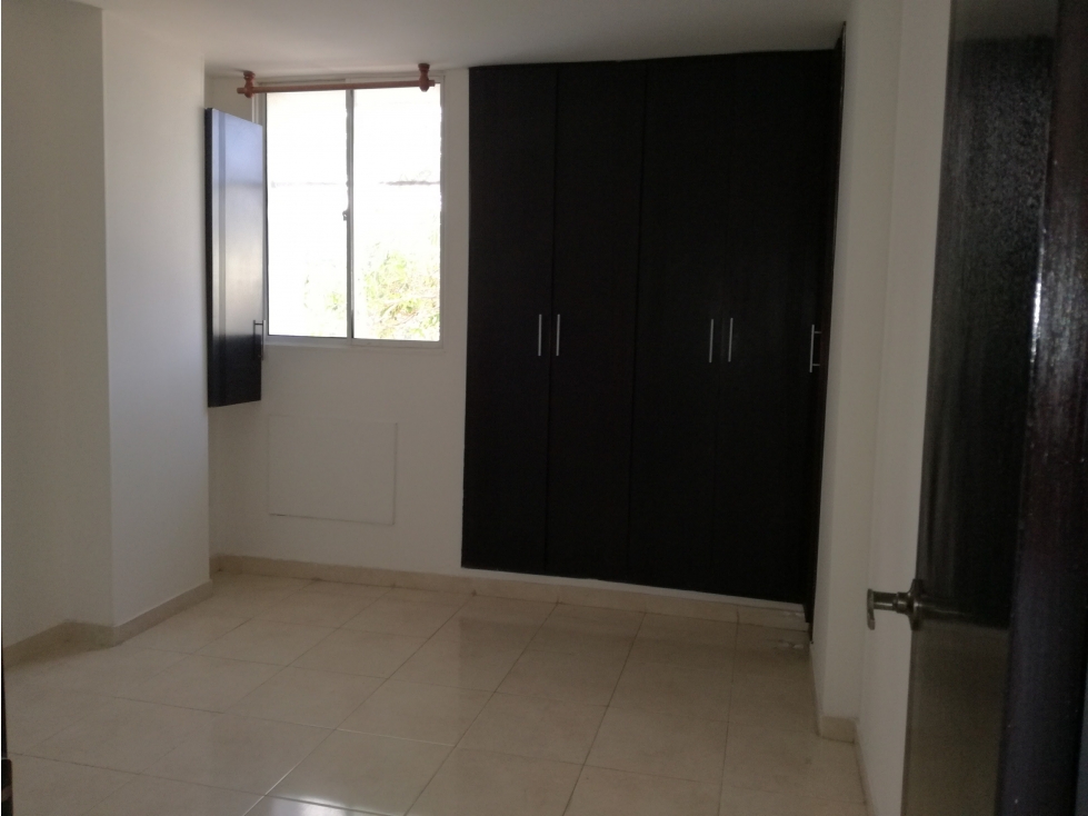 Se vende apartamento de tres alcobas, en el barrio Olaya