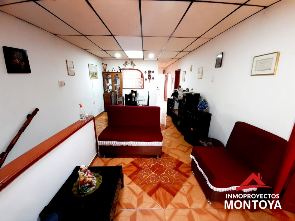 Casa con 2 apartamentos en Buenos Aires, Dosquebradas