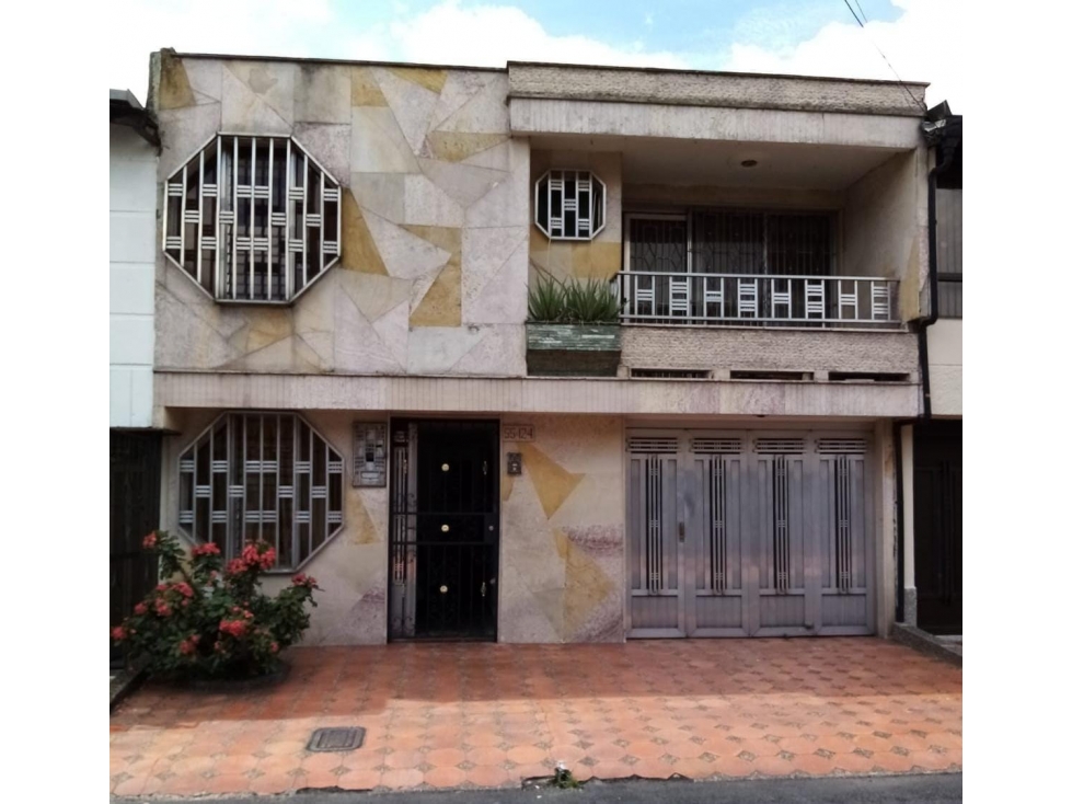 VENTA DE CASA, SAN PABLO, MEDELLIN.