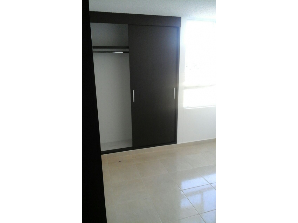 SE VENDE COMODO APARTAMENTO EN SANTA ROSA