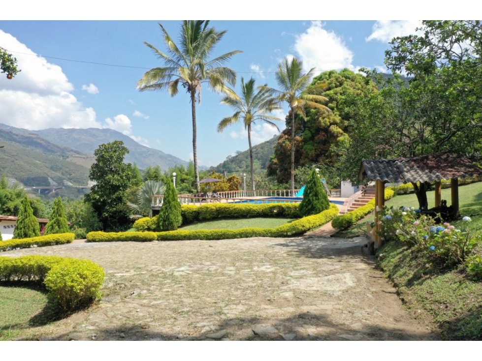 VENTA CASA CAMPESTRE  - BARBOSA- ANTIOQUIA