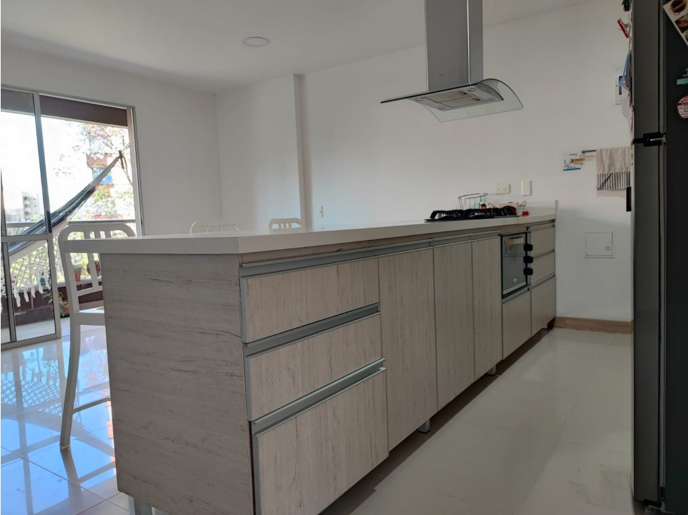 VENTA APARTAMENTO BARRIO CONQUISTADORES, MEDELLÍN