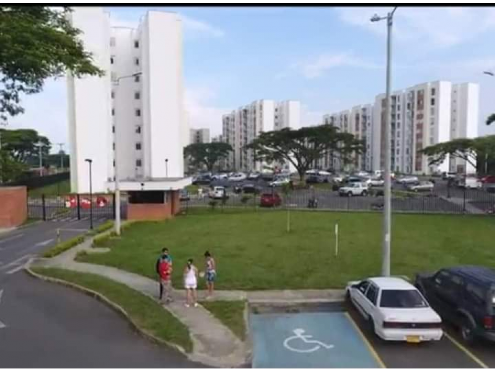 VENTA DE APARTAMENTO BONITO Y ACCEQUIBLE A 15 MINUTOS DE CALI.