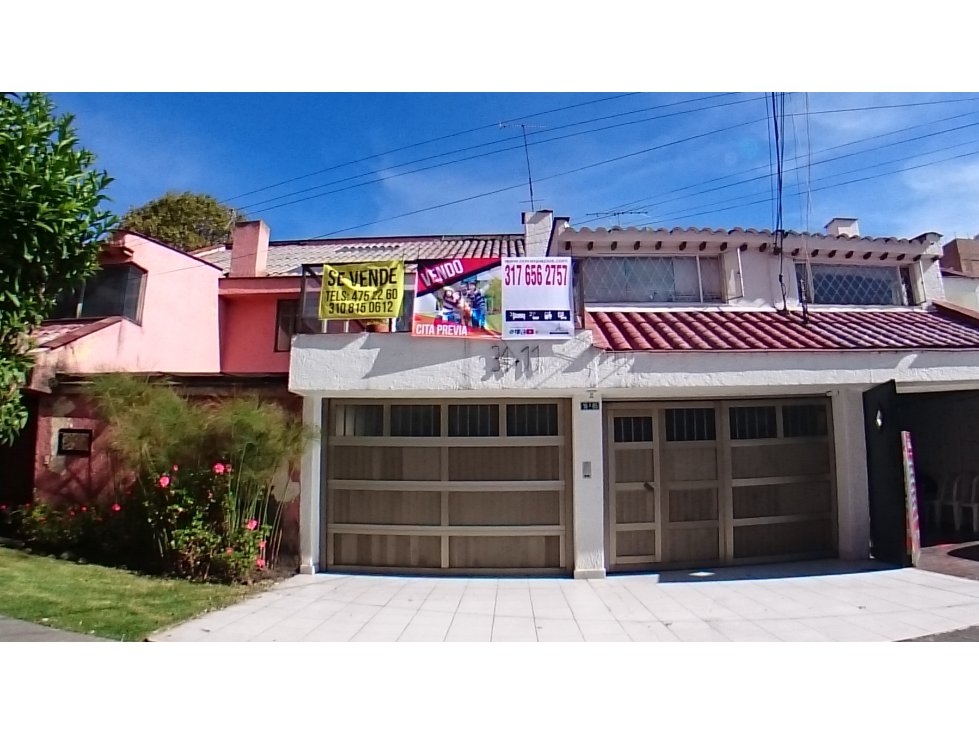 Vendemos Amplia Casa Cedro Golf - Comercial 245mt2