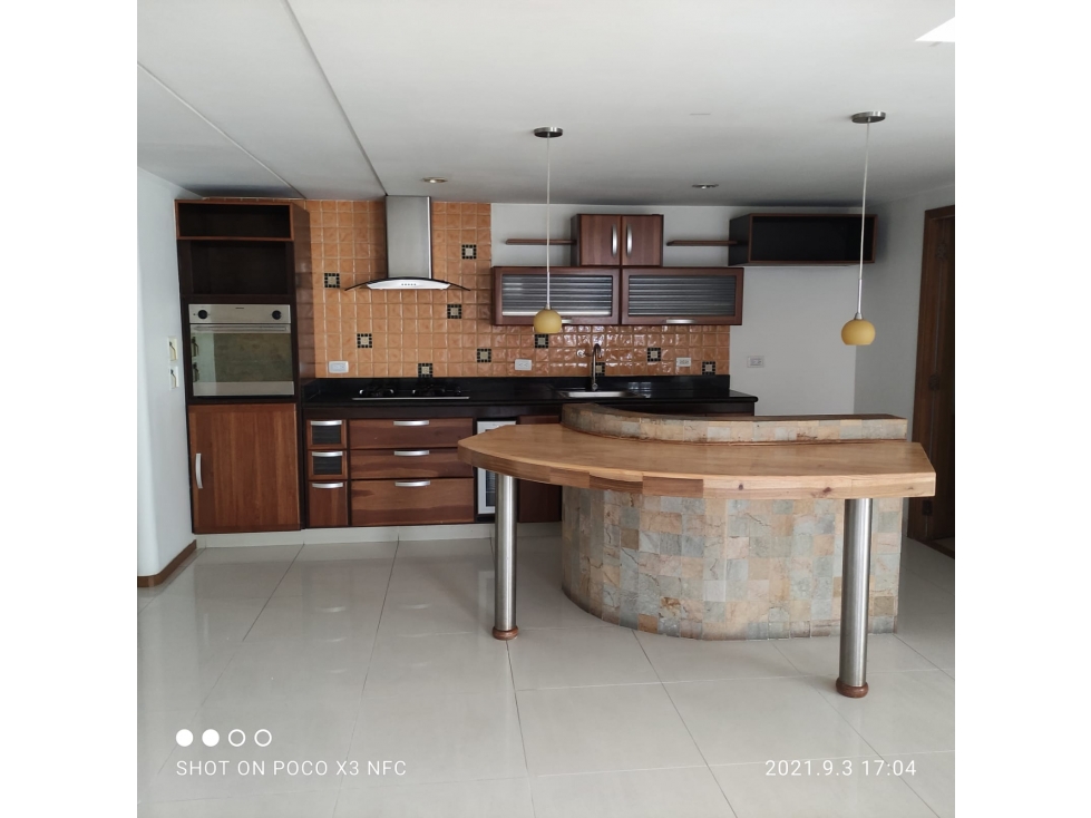 Se VENDE APARTAMENTO en SABANETA sector AVES MARÍAS