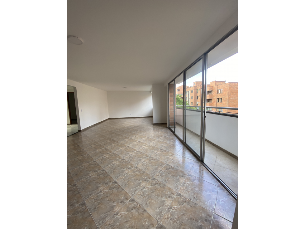 Se VENDE APARTAMENTO en LAURELES, MEDELLÍN Sector LAS ACACIAS.