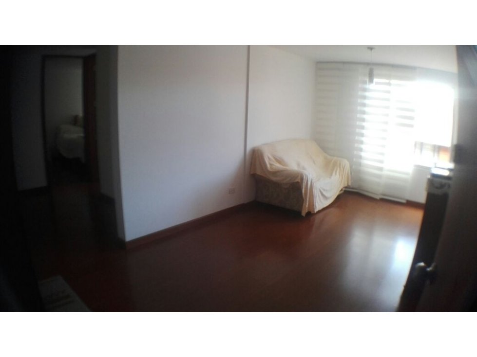 Apartamento con 2 parqueaderos portales del norte